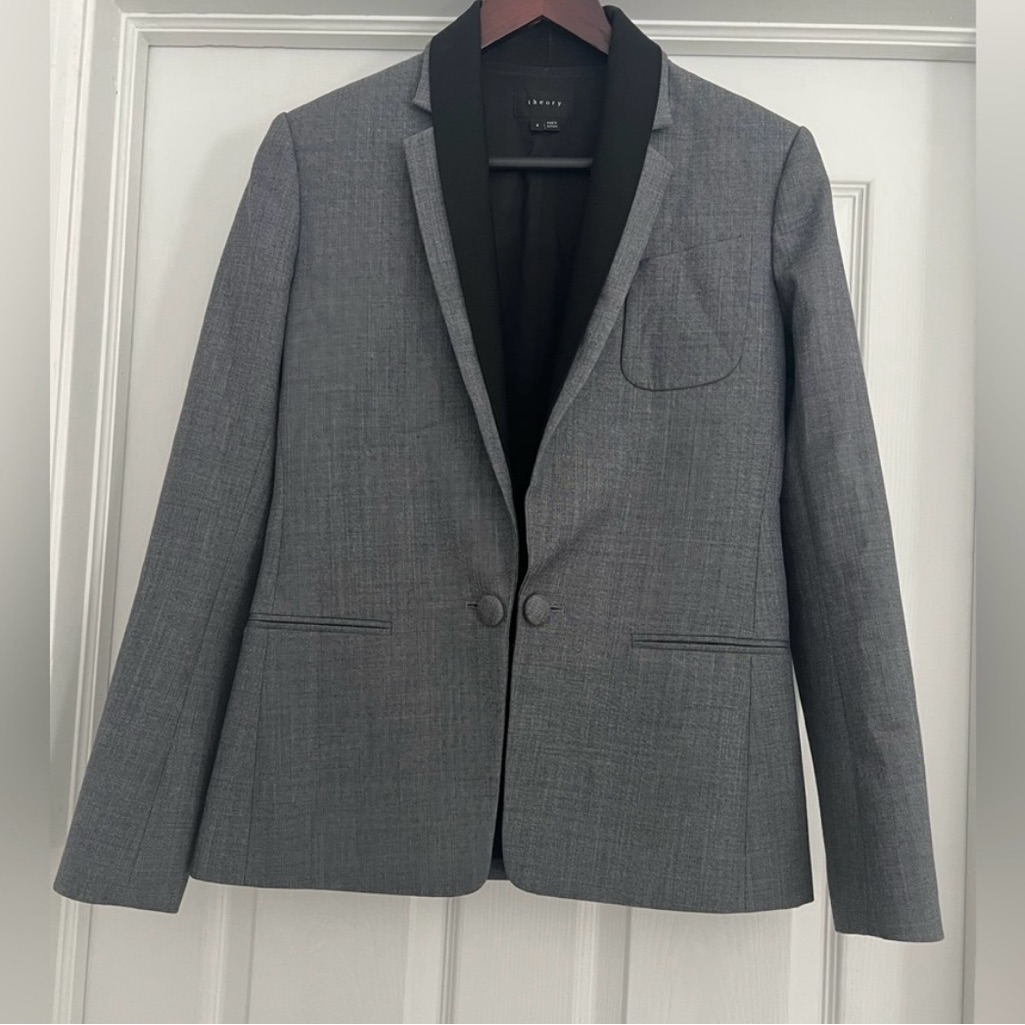 Theory Grey Size 4 Blazer, Light Wool / Elastane Gabardine.